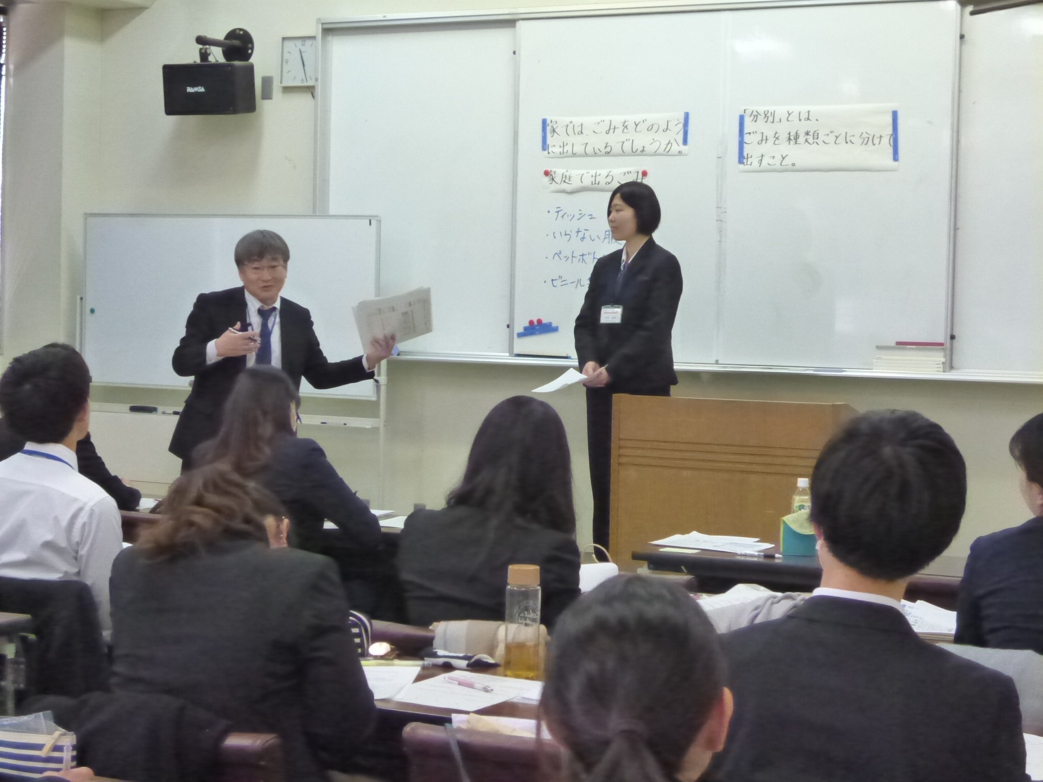 教育指導員による授業の講評 教育指導員による授業の講評